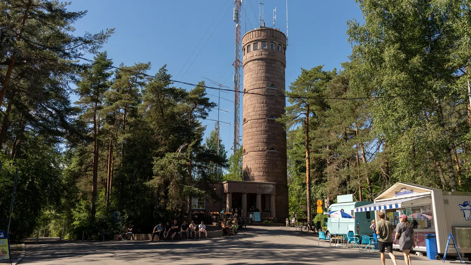 Pyynikin Munkkikahvila, at the foot of the Pyynikki observation tower